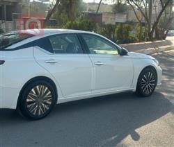 نيسان ألتيما